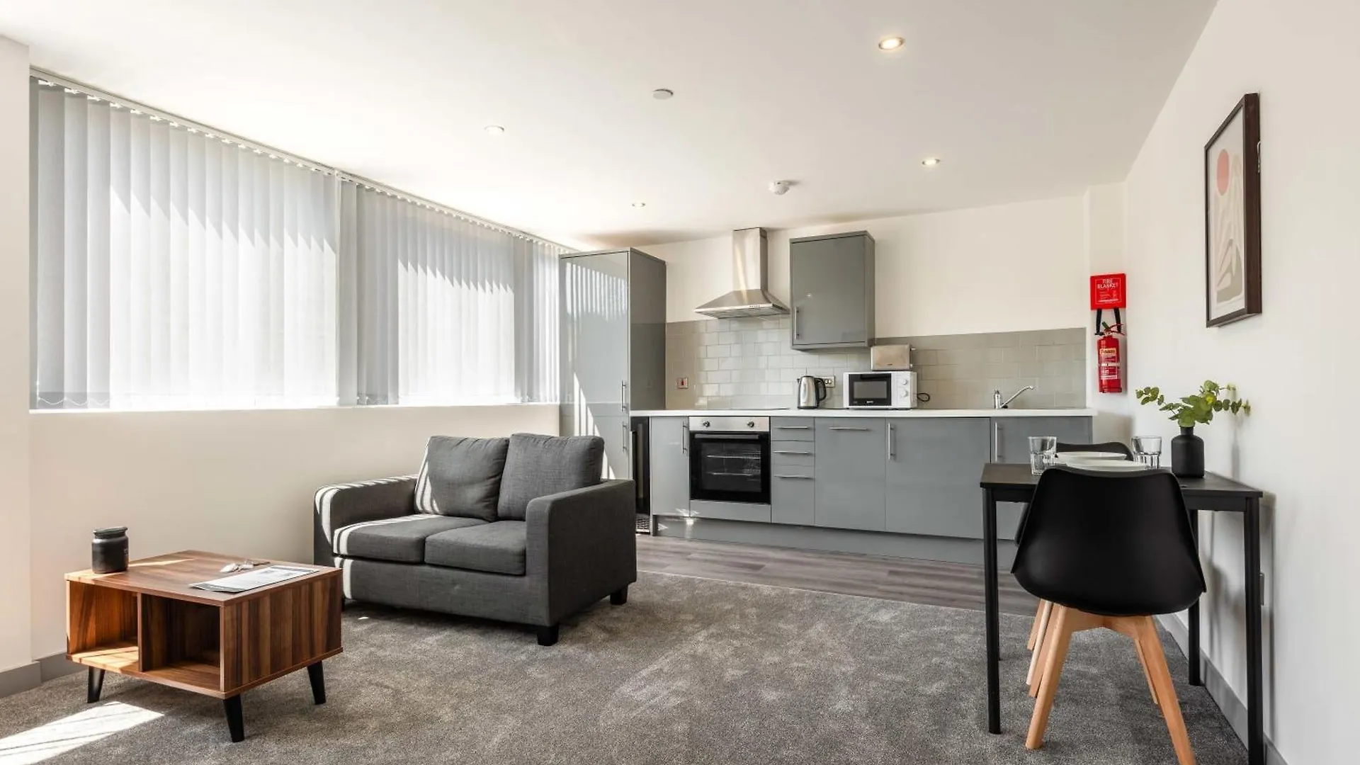 Lovely 1 Bedroom Apartment In Yeadon