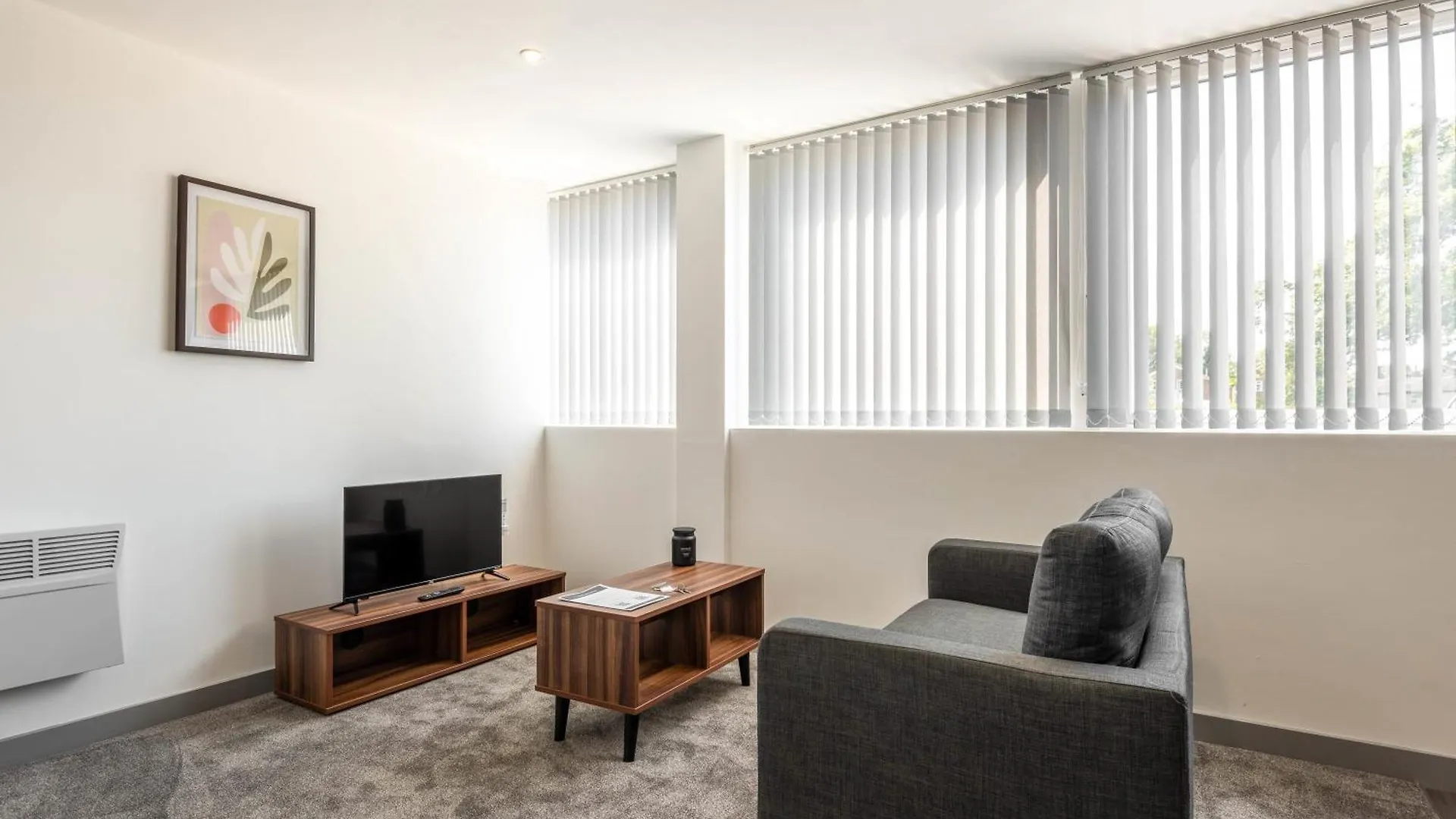 Lovely 1 Bedroom Apartment In Yeadon